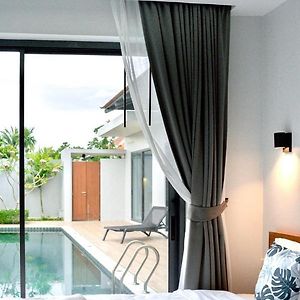 Pool Five-Bedroom Villa